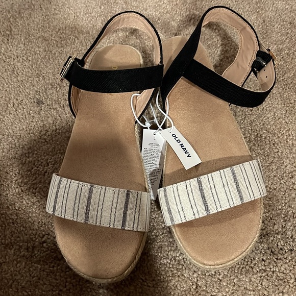 Sandals - Picture 3 of 3